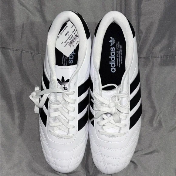 Adidas Classic White and Black Trainers sneakers size 9 w - Picture 3 of 6